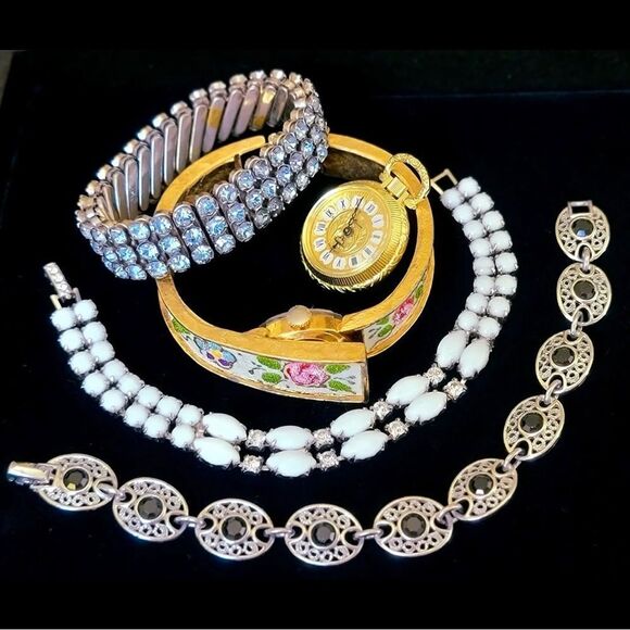 1 LB Vintage to Now Jewelry Lot- MYSTERY BOX! - Picture 5 of 8